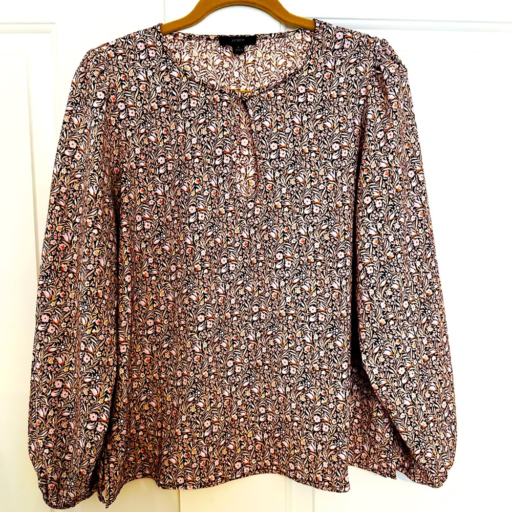 J Crew Puff-sleeve satin-back crepe top in floral flourish (size large)